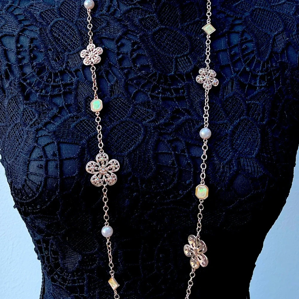 Famous brand Inspired flower and beads, pearls rose gold long necklace - Picture 2 of 5
